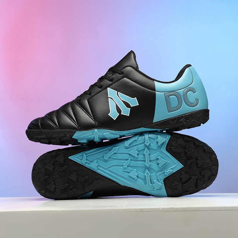 Football Cleats — Youth / Adult Cleats (TF Turf, AG Ground, Training, 2026 World Cup Style)